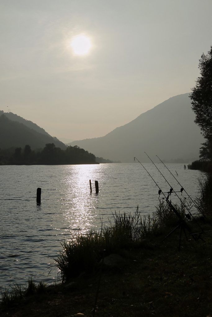 Tramonto presso La Punta - carpfishing Endine